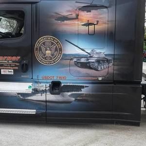 Meet your Posher, Eric